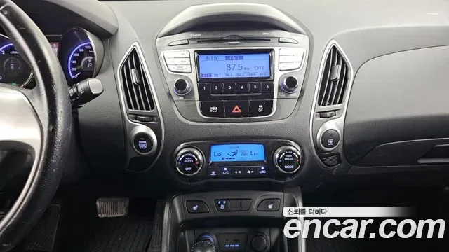Hyundai Tucson ix, 2010 — фото 15