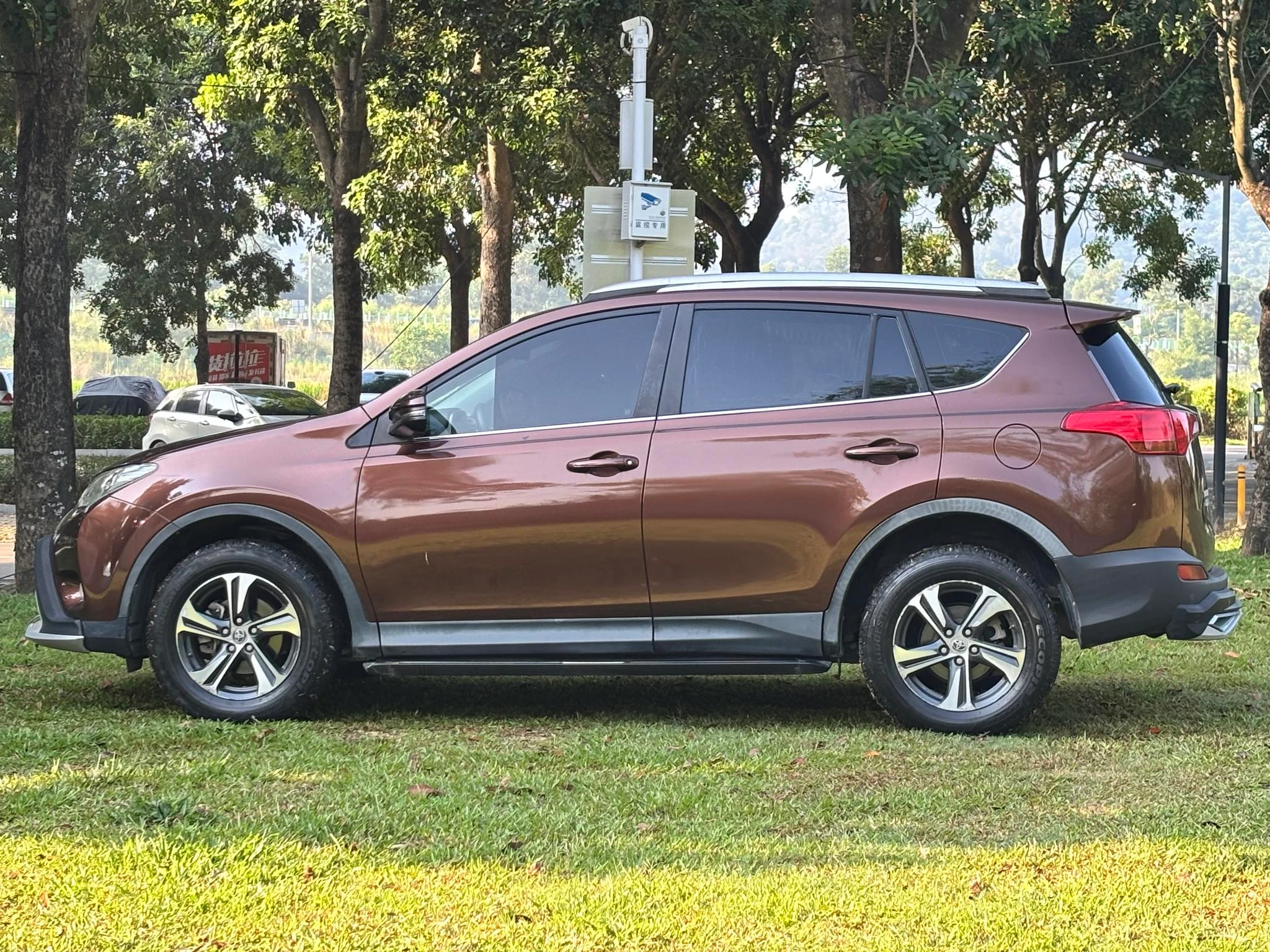 Toyota RAV4 Rongfang, 2015 — фото 10