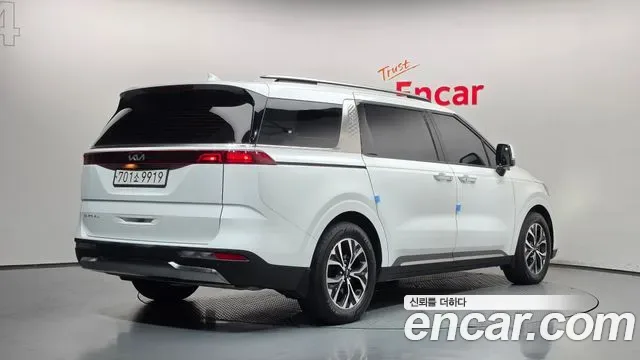 Kia Canival Carnival, 2022 — фото 2