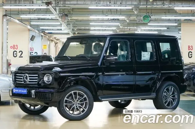 Mercedes-Benz G-Class W465