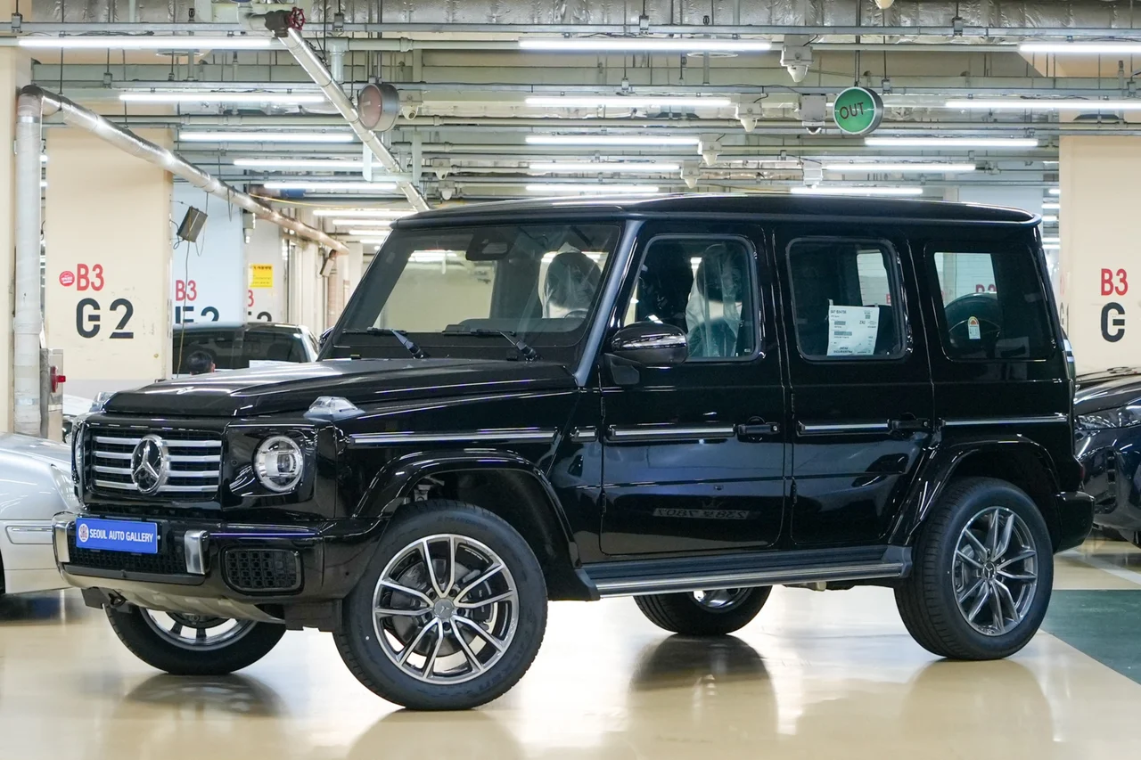 Mercedes-Benz G-Class W465