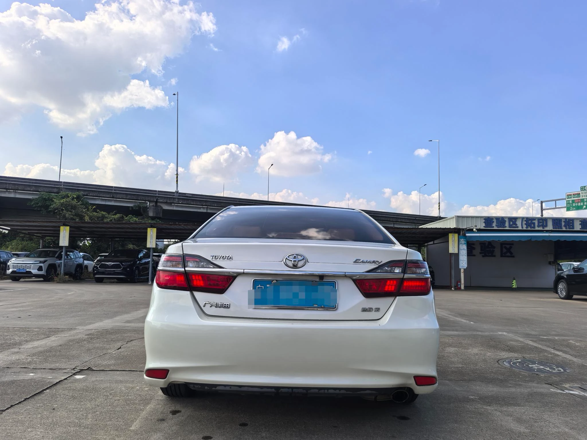 Toyota Camry, 2015 — фото 8
