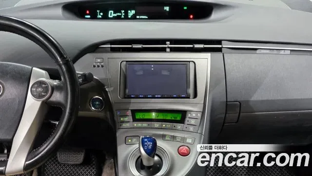Toyota Prius, 2014 — фото 14
