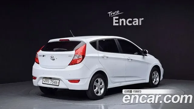 Hyundai Accent, 2012 — фото 2