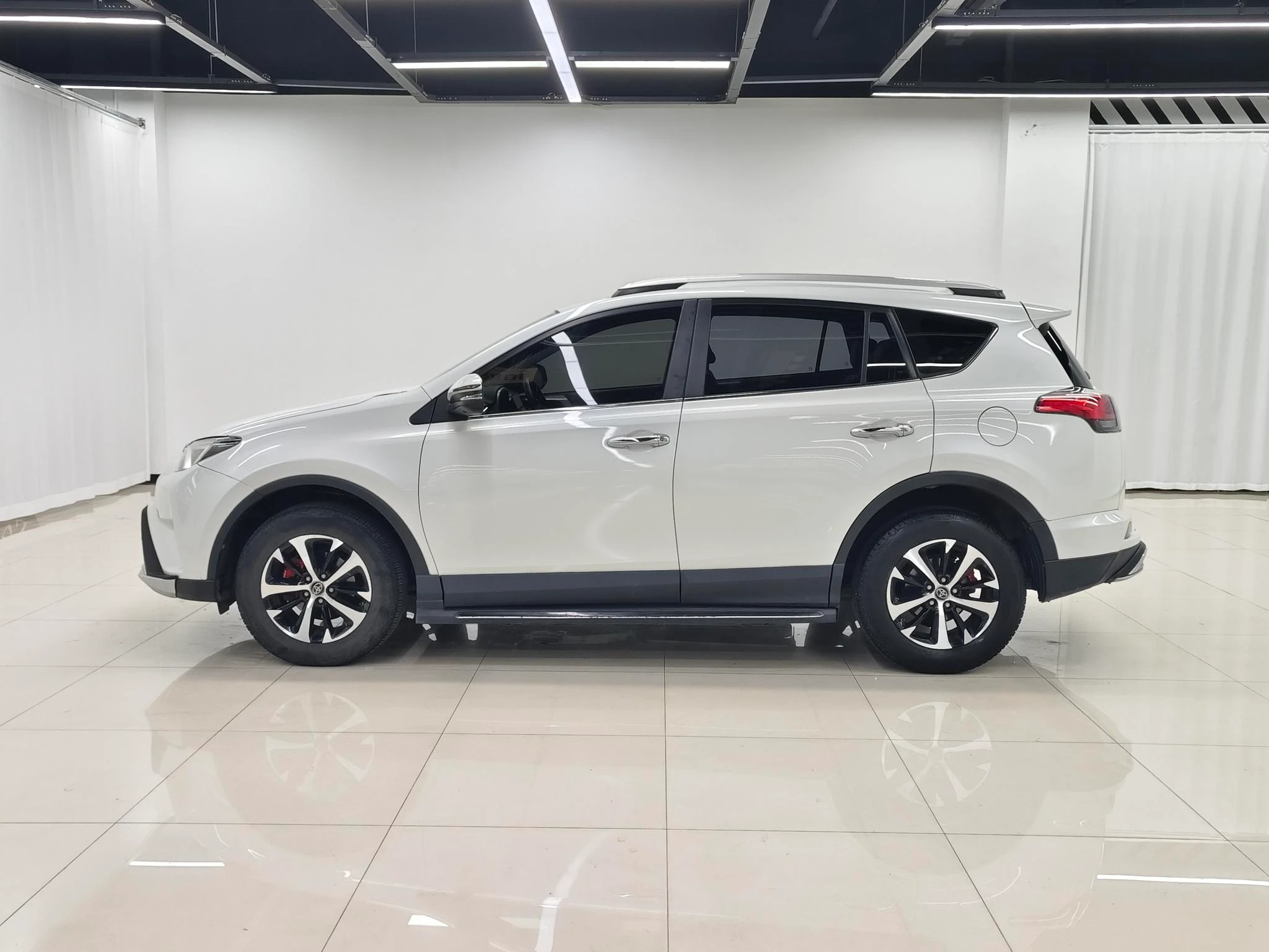 Toyota RAV4 Rongfang, 2016 — фото 4