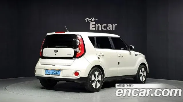 Kia Soul EV, 2017 — фото 2
