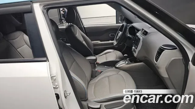 Kia Soul EV, 2014 — фото 10