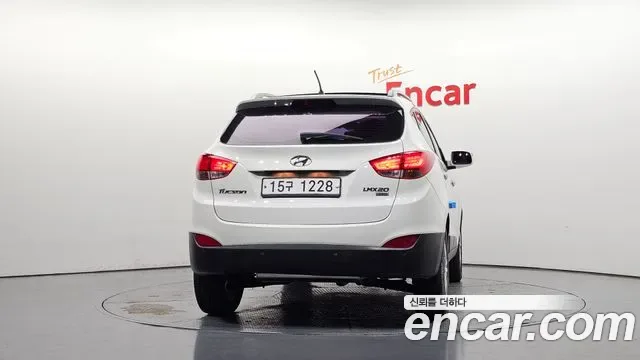 Hyundai Tucson ix, 2010 — фото 4