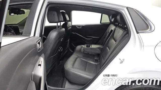 Hyundai Ioniq Ionic Electric, 2020 — фото 12