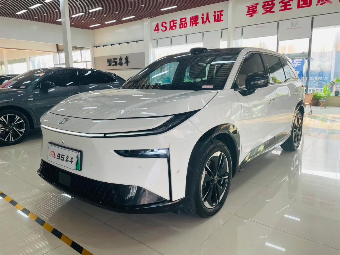 Toyota Platinum 3X