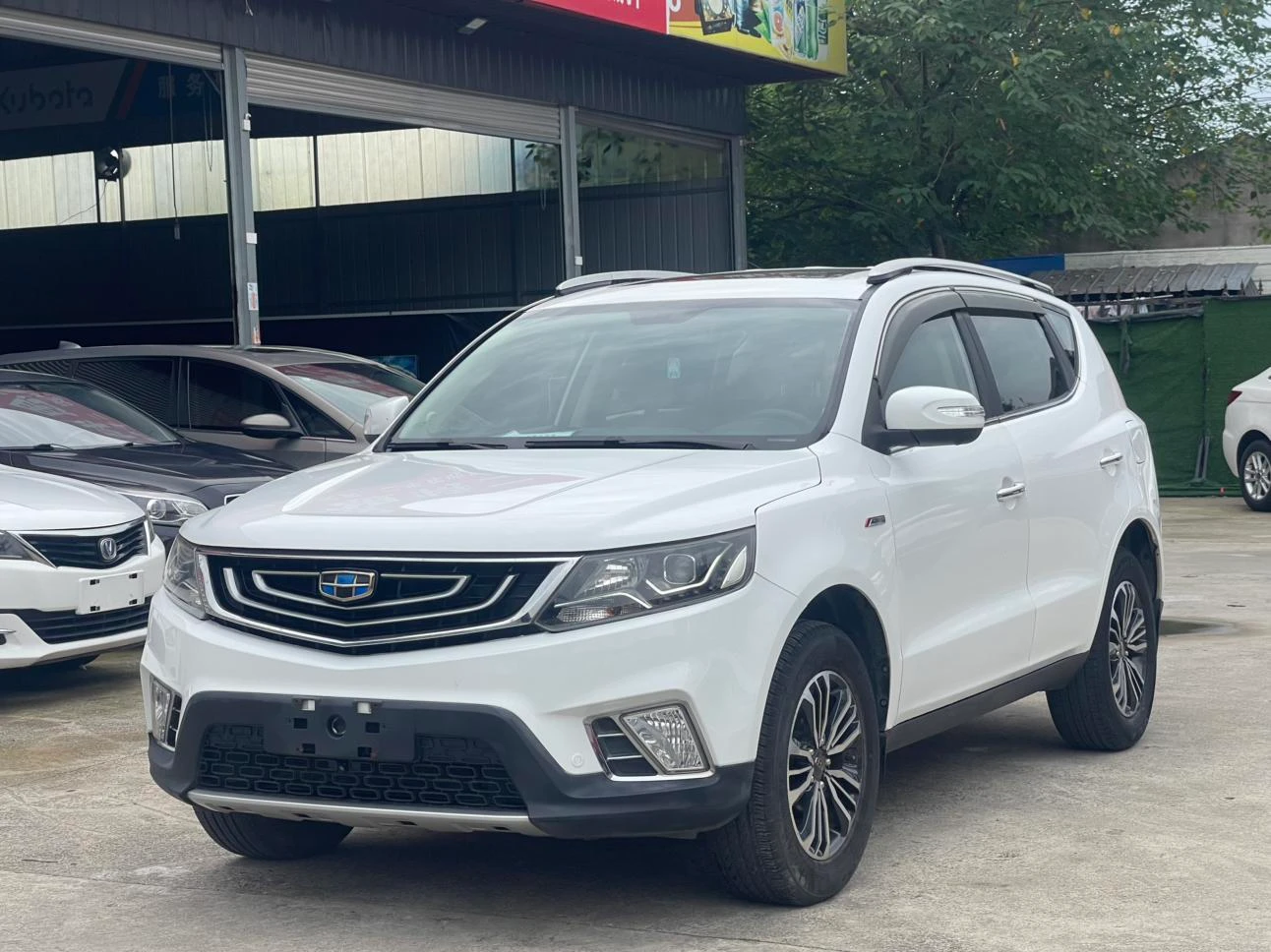 Geely Vision X6