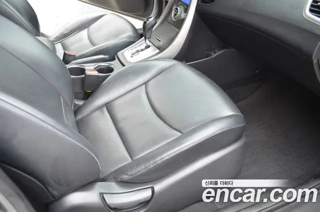 Hyundai Avante MD, 2013 — фото 17