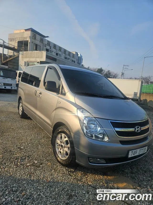 Hyundai Starex Grand Starex, 2012 — фото 2