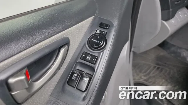 Hyundai Starex Grand Starex, 2012 — фото 12