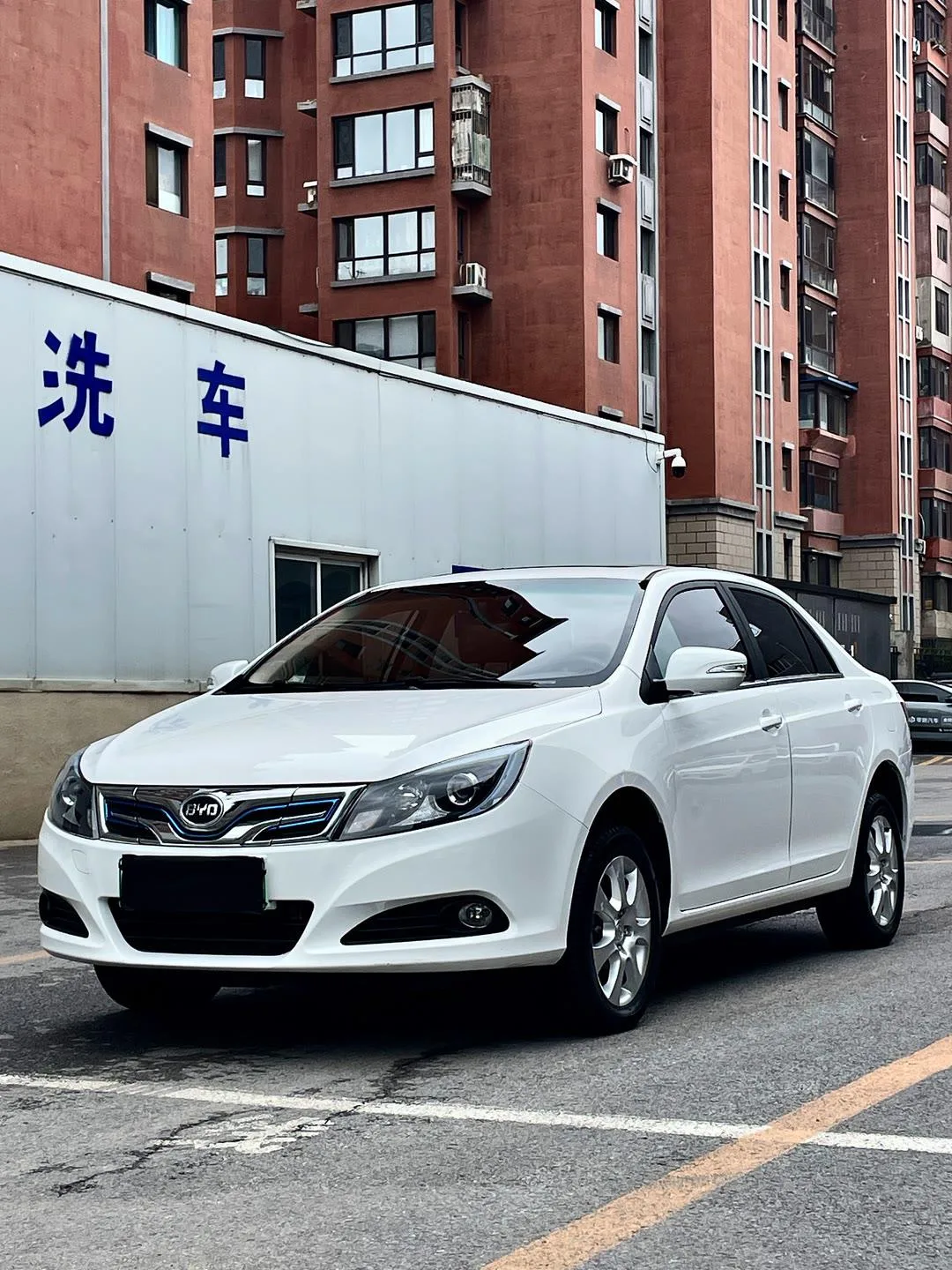 BYD e5