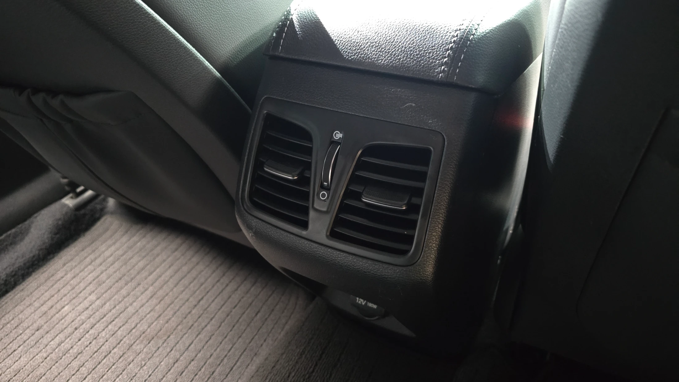 Hyundai Sonata LF Sonata, 2014 — фото 18