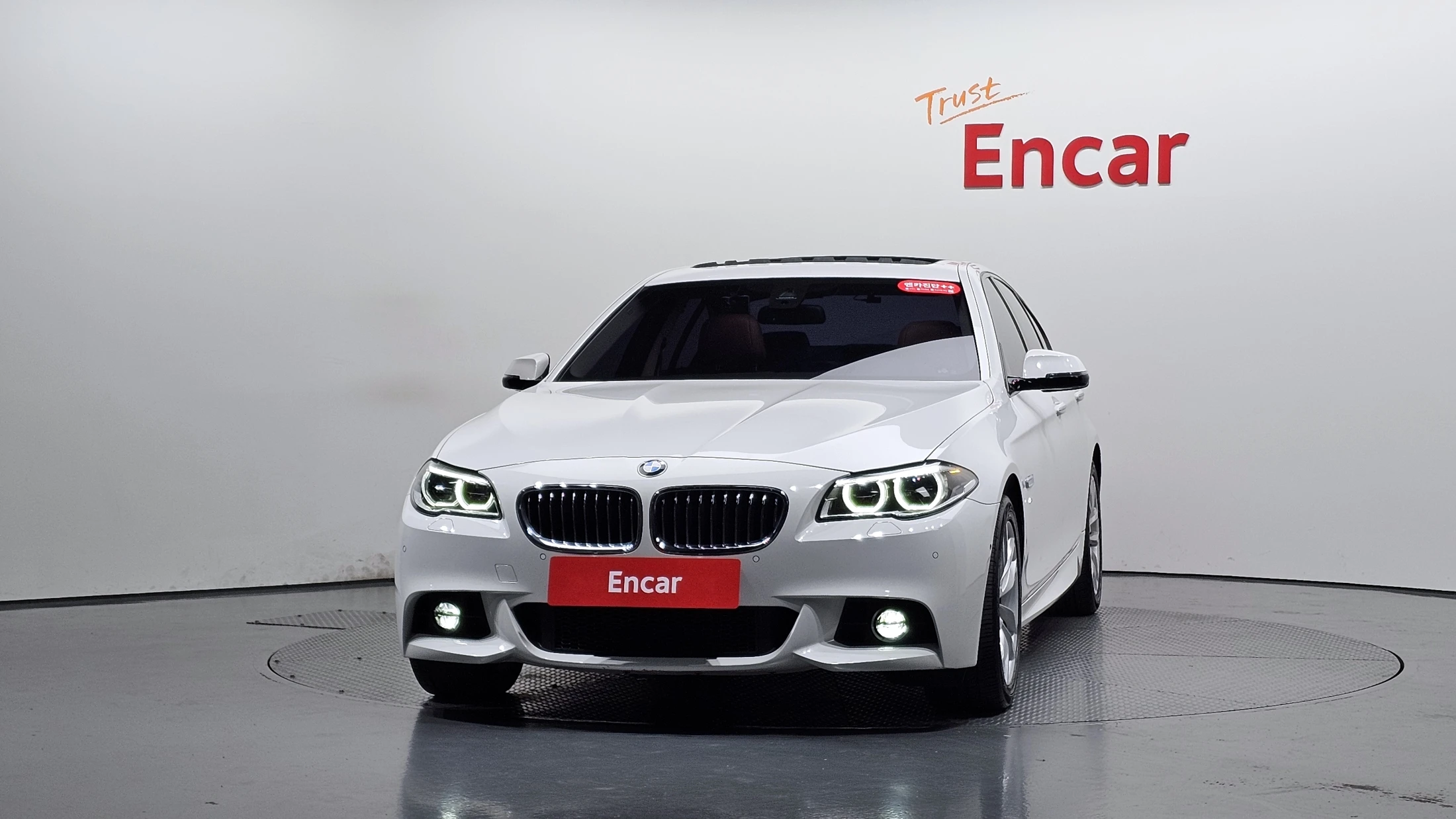 BMW 5-Series F10, 2015 — фото 3