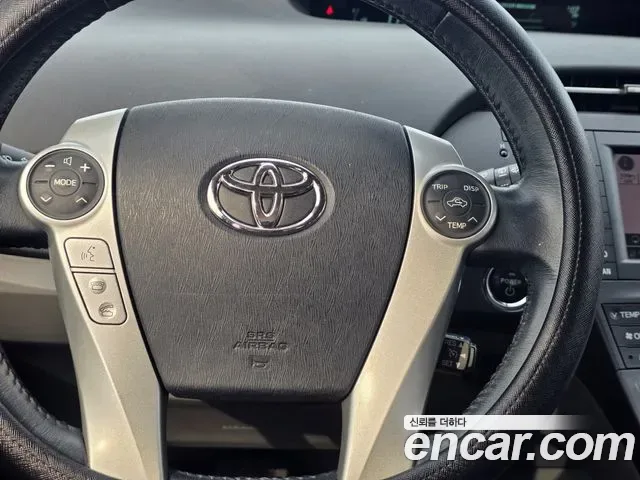 Toyota Prius, 2010 — фото 14