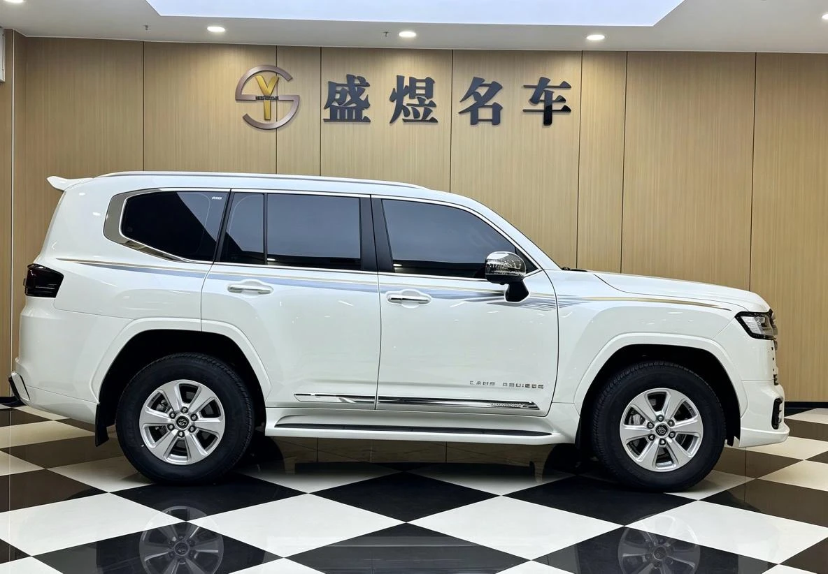 Toyota Land Cruiser (imported), 2025 — фото 3