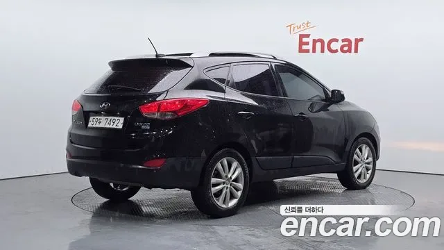Hyundai Tucson ix, 2012 — фото 2