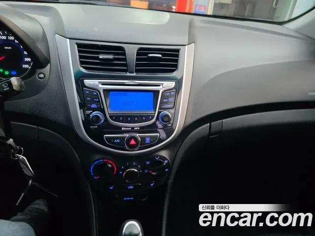 Hyundai Accent, 2012 — фото 10