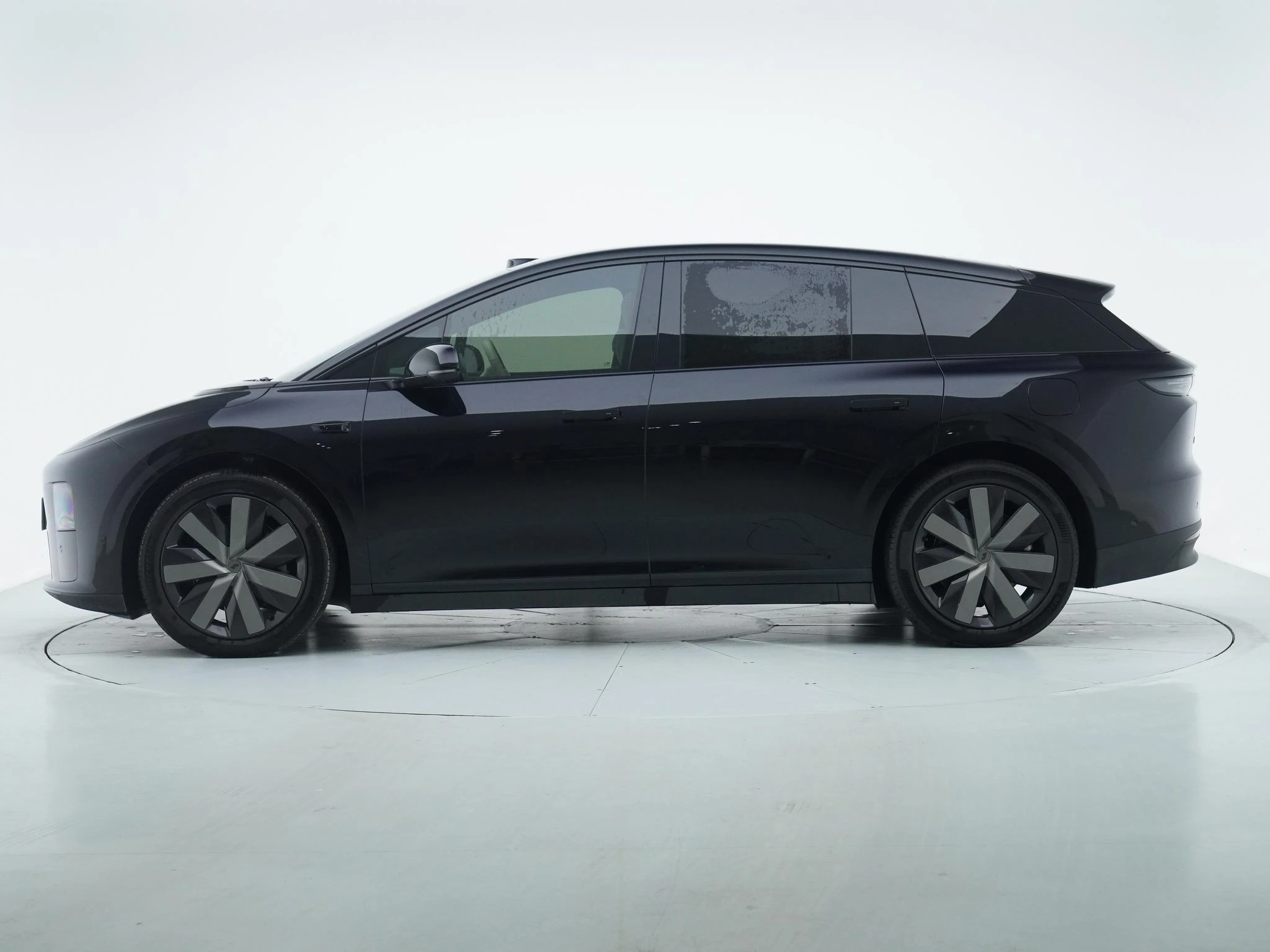 Li Auto ideal i6, 2025 — фото 4