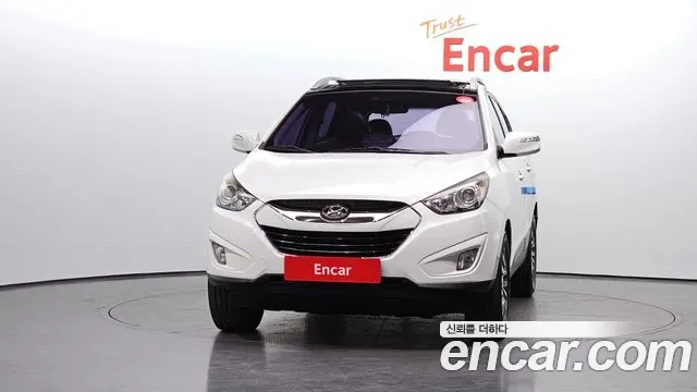 Hyundai Tucson ix, 2012 — фото 2