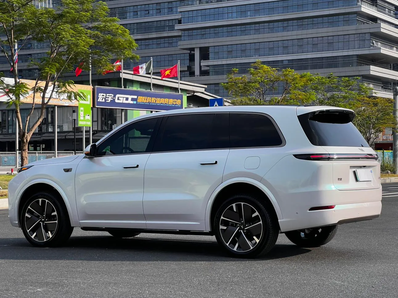 Li Auto Ideal L9, 2025 — фото 10