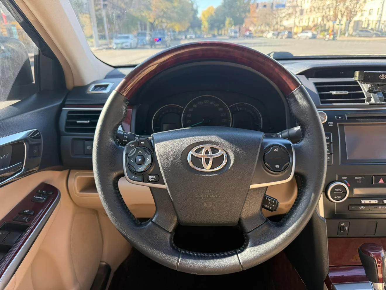 Toyota Camry, 2012 — фото 15