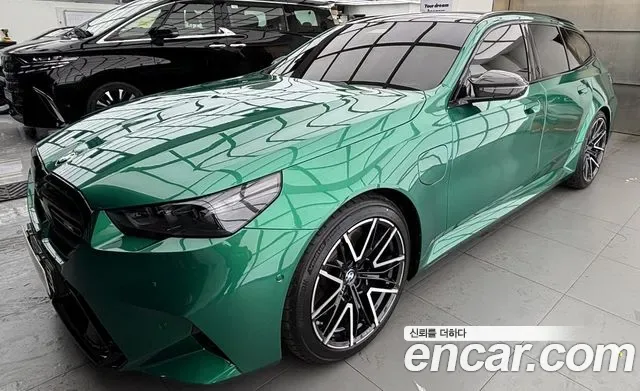 BMW M5 G90