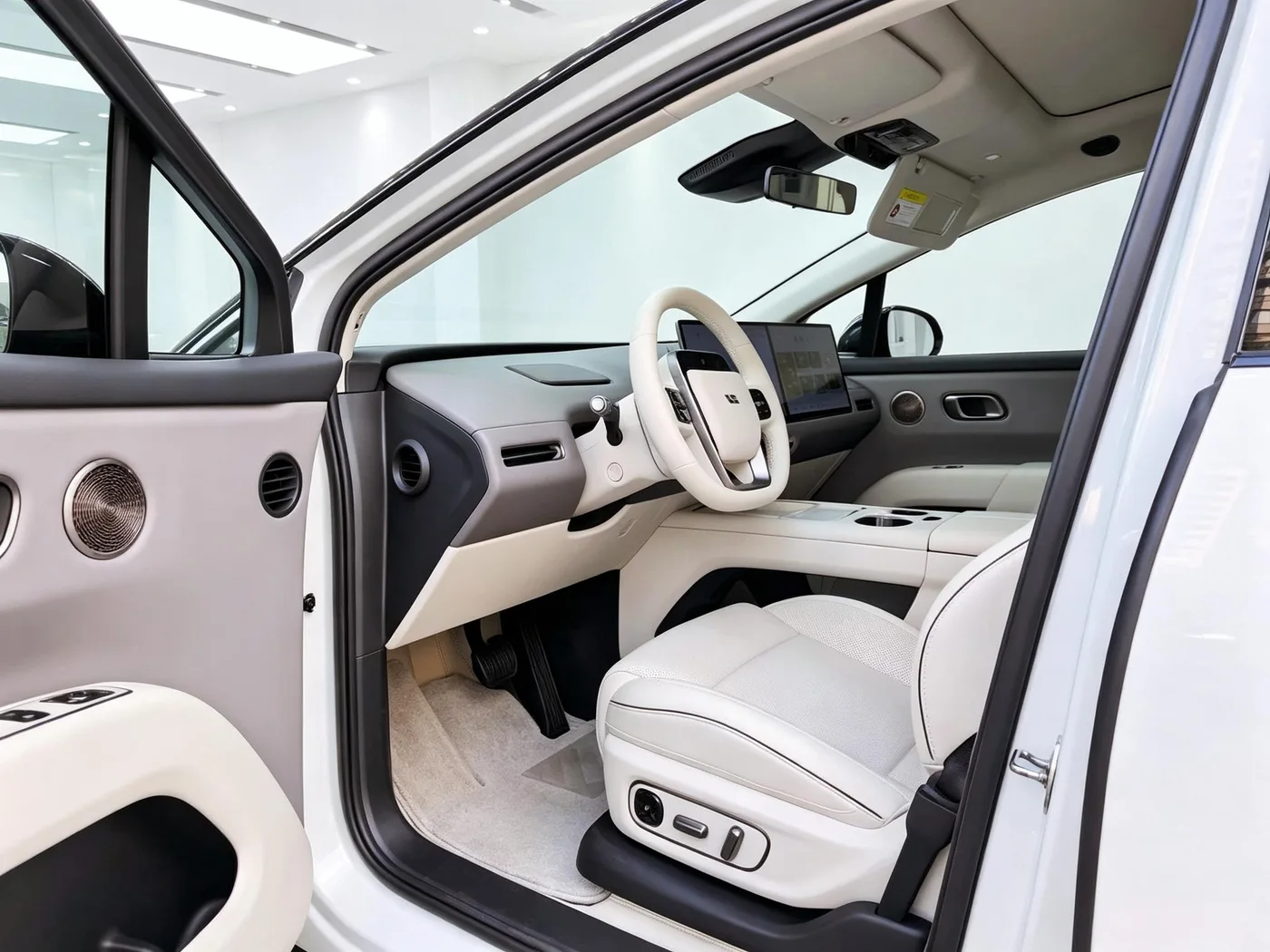 Li Auto ideal i8, 2025 — фото 9