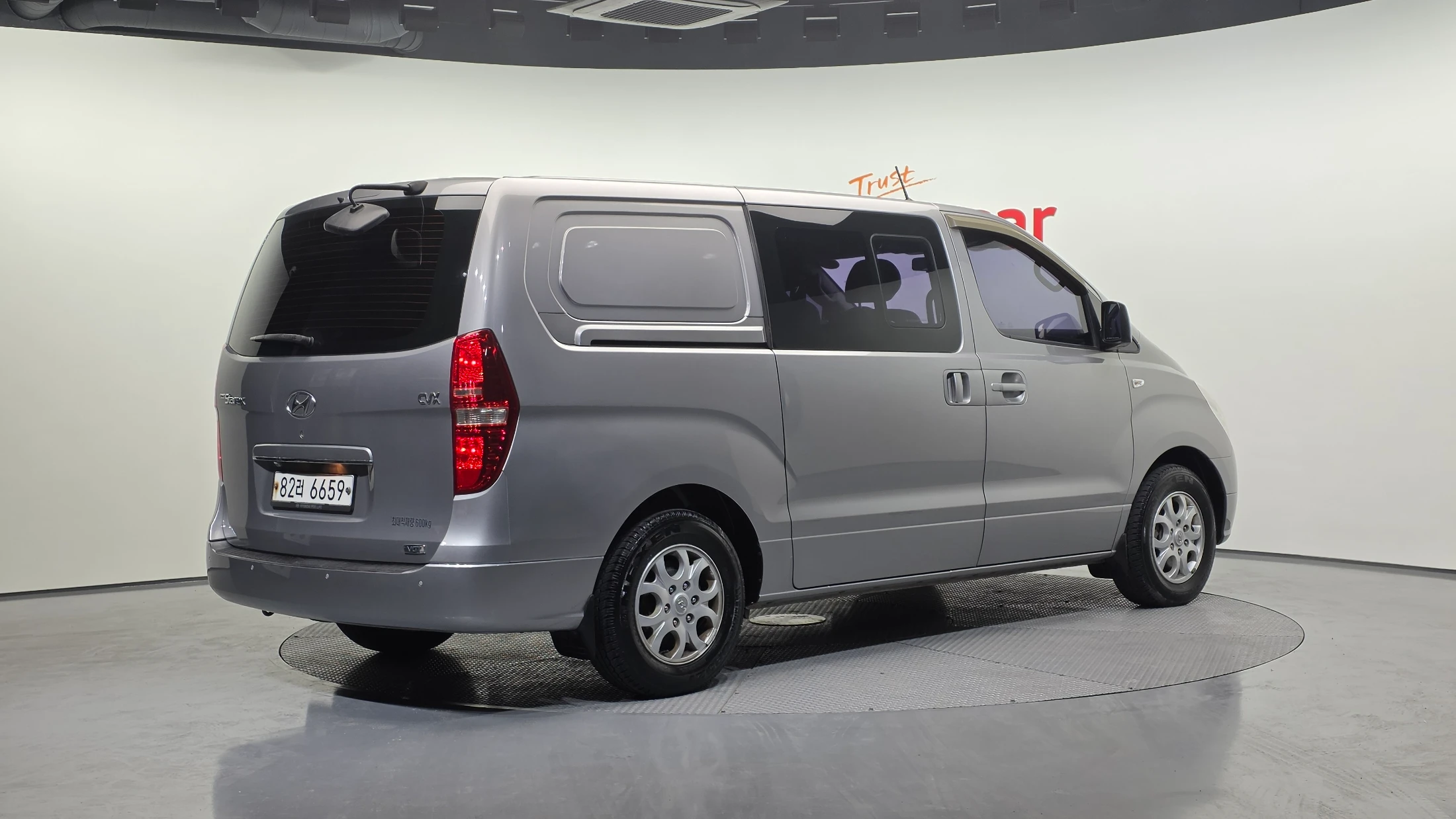 Hyundai Starex Grand Starex, 2012 — фото 2