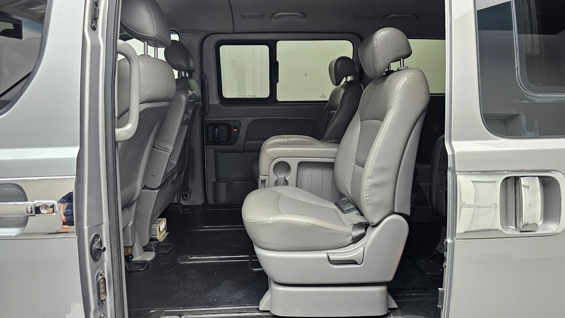 Hyundai Starex Grand Starex, 2012 — фото 12