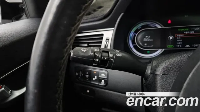 Kia Niro, 2016 — фото 34