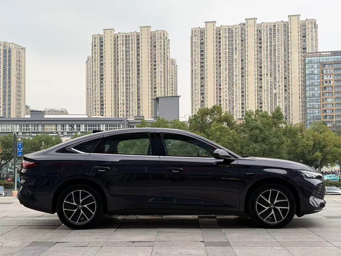BYD Qin L DM, 2025 — фото 13
