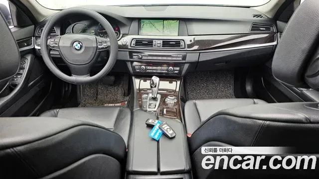 BMW 5-Series F10, 2013 — фото 7