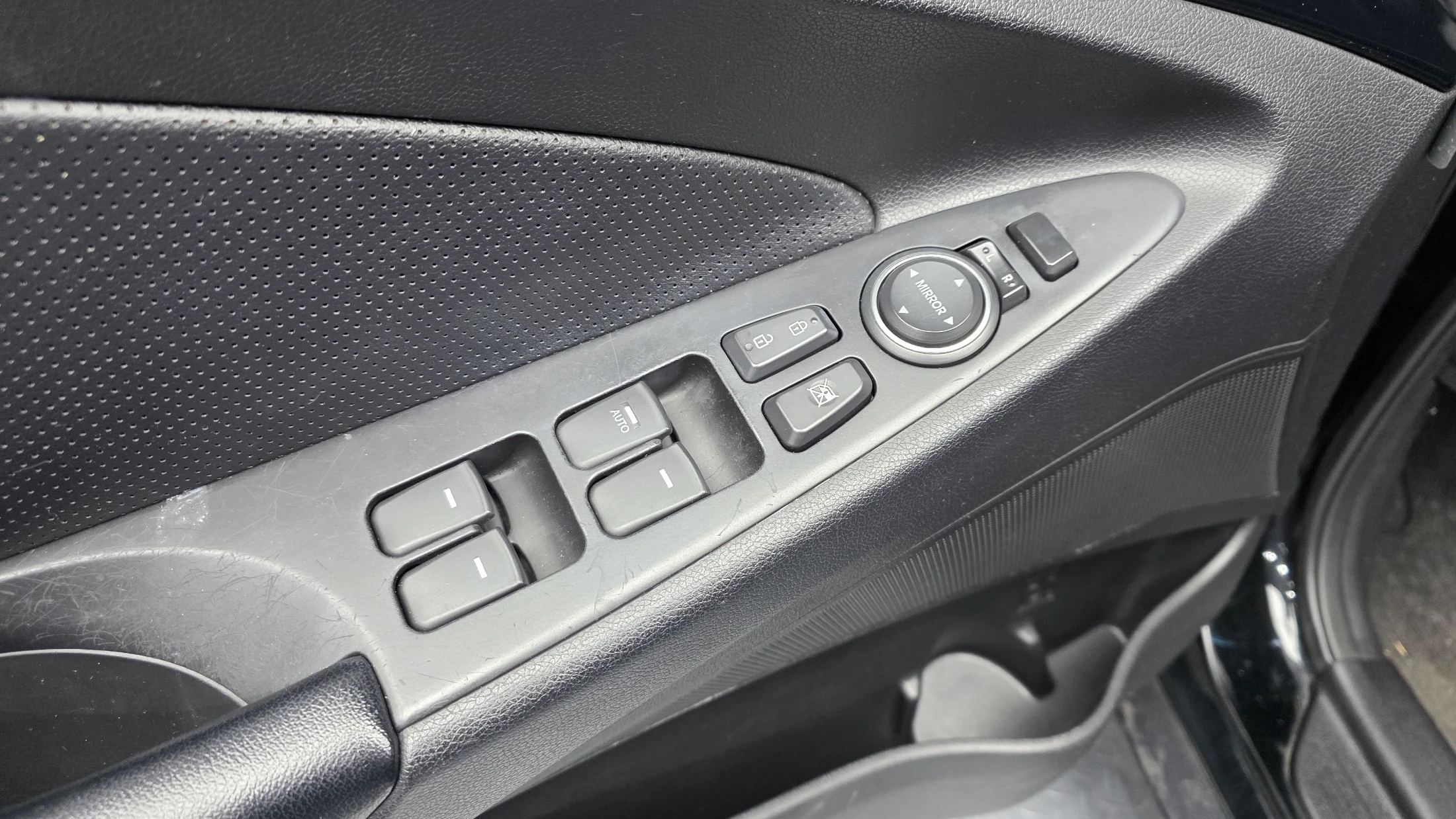 Hyundai Sonata YF Sonata, 2010 — фото 19