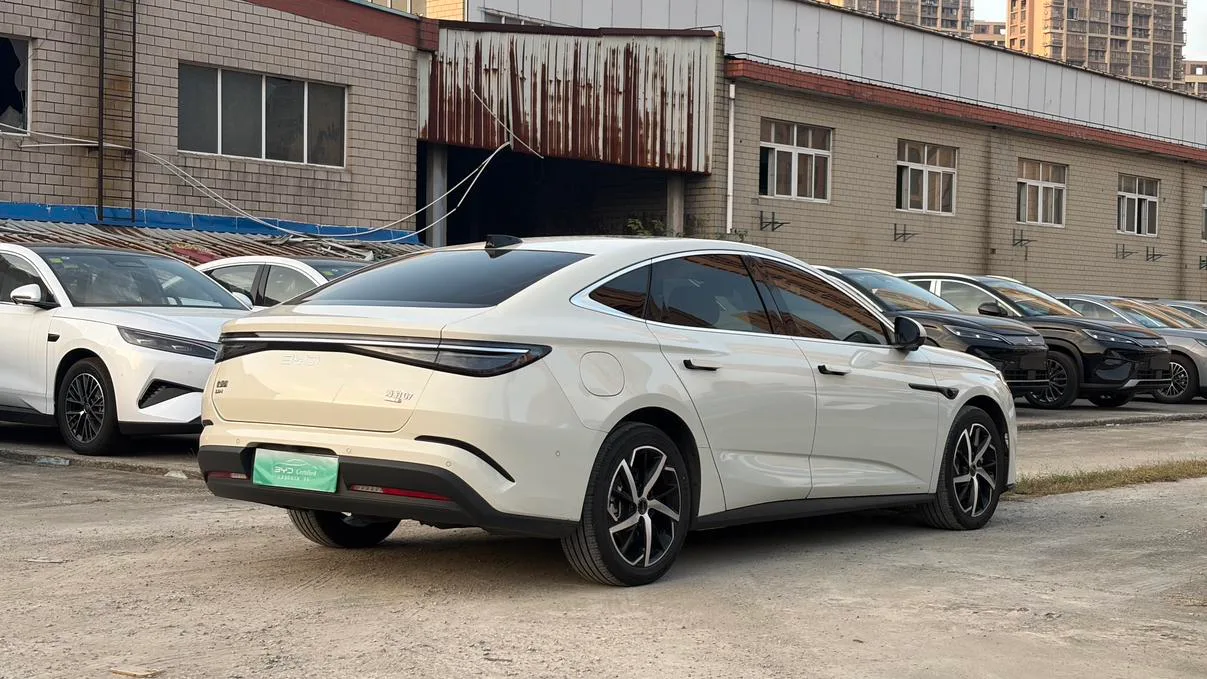 BYD Seal 07DM, 2026 — фото 4