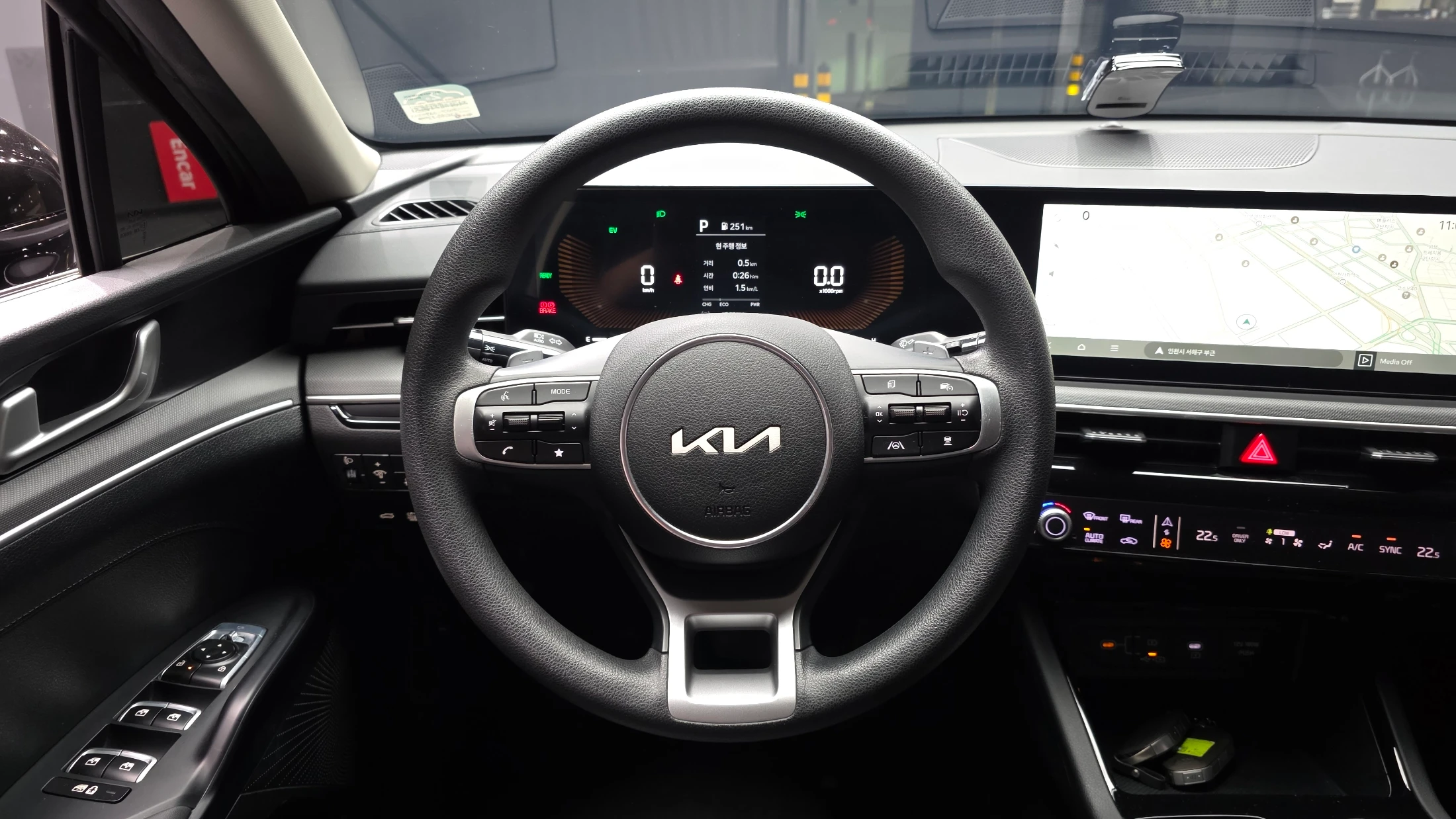 Kia K5 Hybrid, 2024 — фото 13