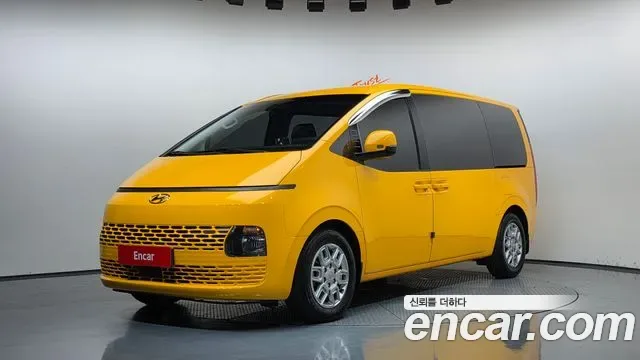 Hyundai Staria, 2022 — внешний вид автомобиля