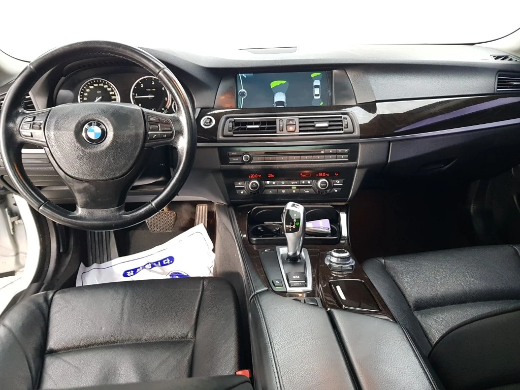 BMW 5-Series F10, 2011 — фото 5