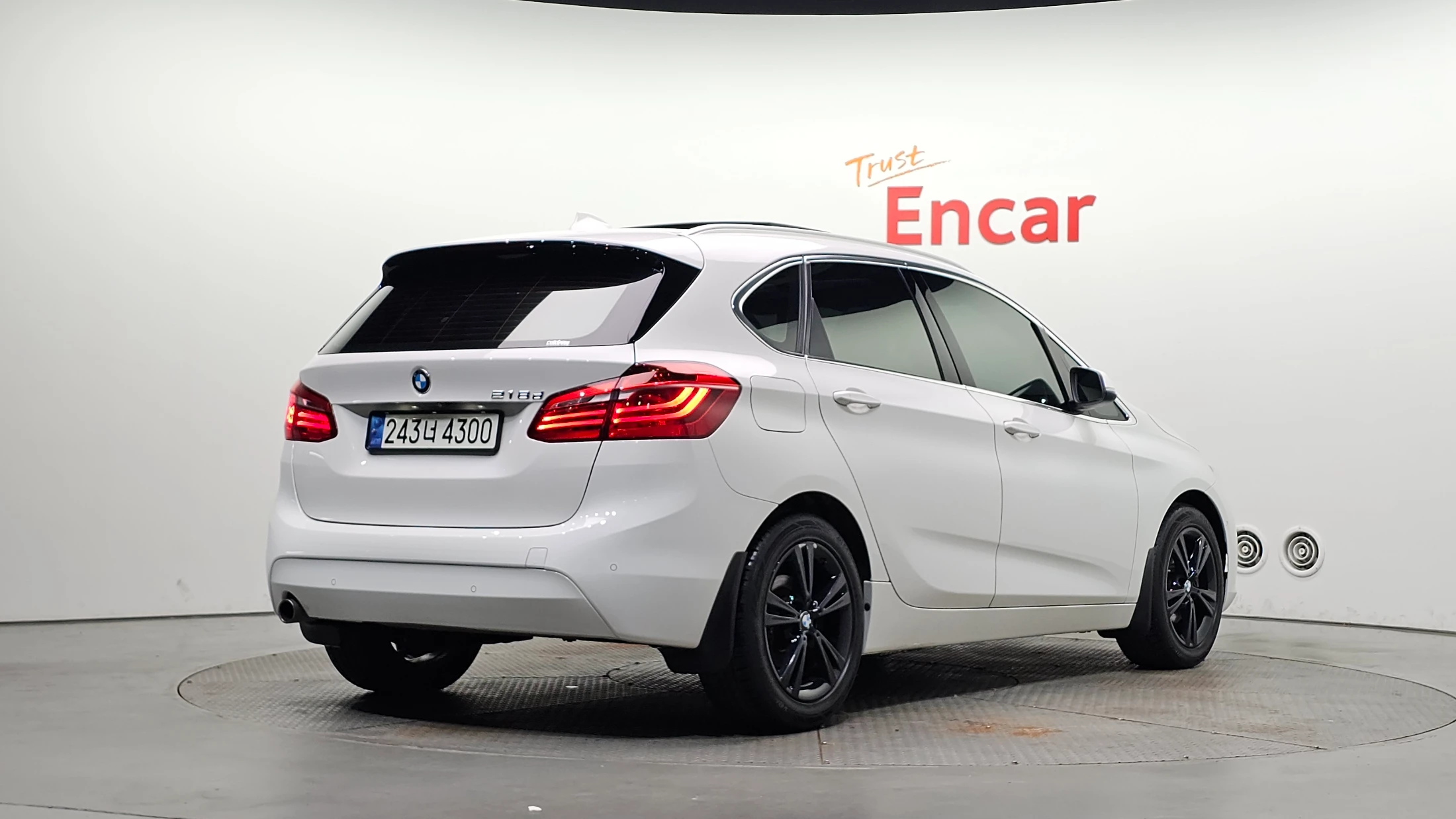 BMW 2-Series Active Tourer (F45), 2015 — фото 2