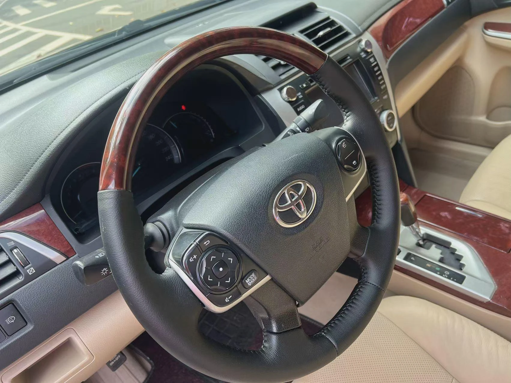 Toyota Camry, 2012 — фото 8
