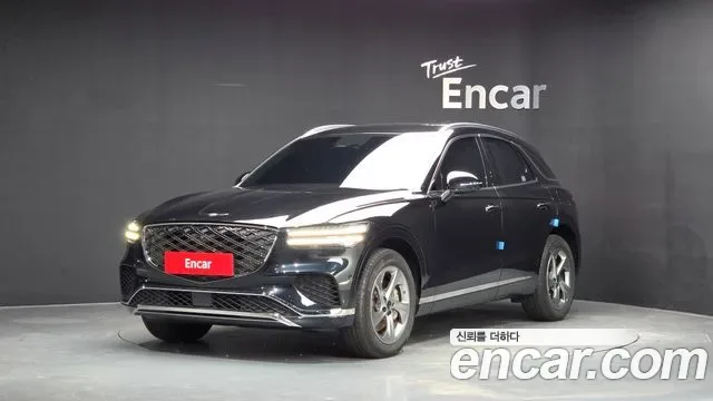 Genesis Gv70