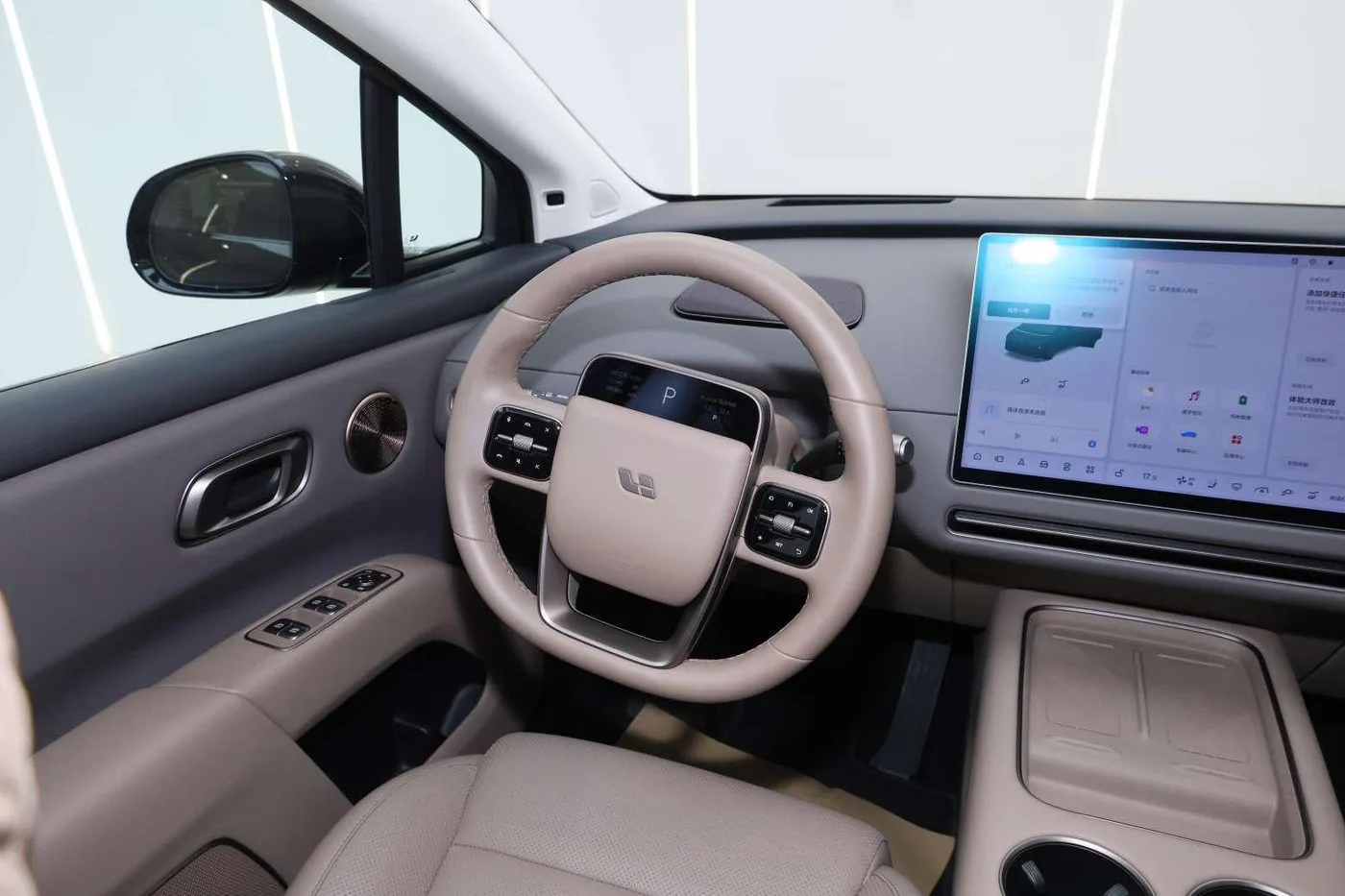 Li Auto ideal i8, 2025 — фото 9