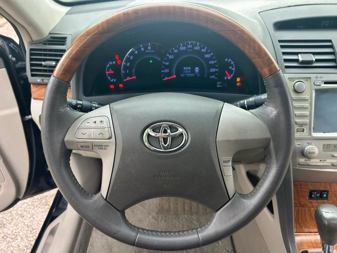 Toyota Camry, 2011 — фото 20