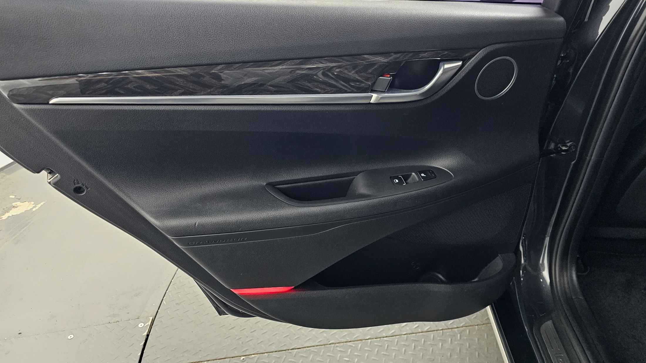 Hyundai Grandeur Ig Hybrid, 2017 — фото 25