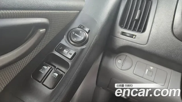 Hyundai Starex Grand Starex, 2008 — фото 13