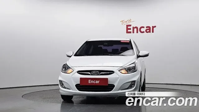 Hyundai Accent, 2012 — фото 2