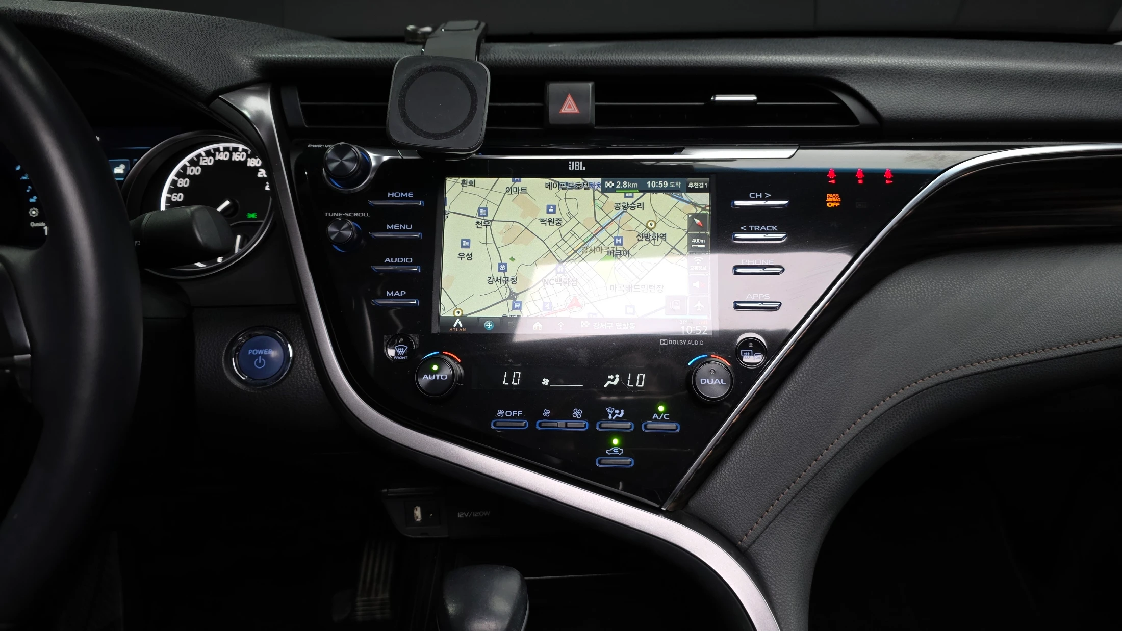 Toyota Camry xv70, 2017 — фото 14